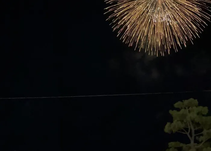 Gwangalli 1min #2br #couple #family #drone Show #fireworks Spot #busan #golden #영화제 #골든 아파트호텔 3*
